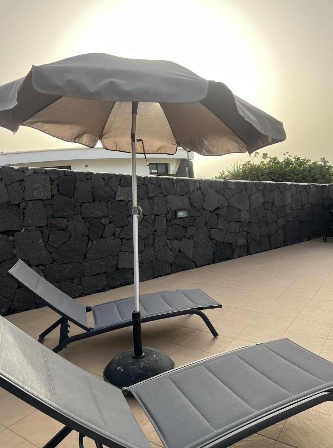 Bungalow Apartamento Sol Famara Exterior photo