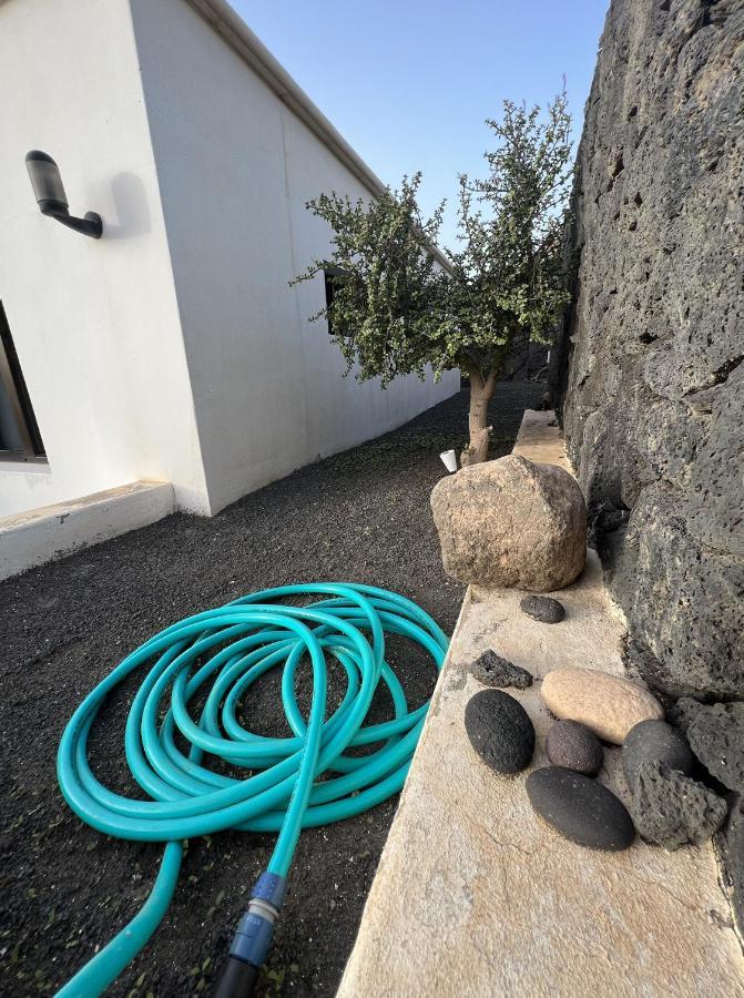 Bungalow Apartamento Sol Famara Exterior photo
