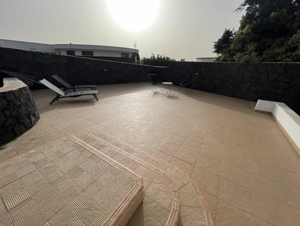 Bungalow Apartamento Sol Famara Exterior photo